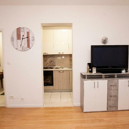 Apartment Maroma Split Bagian luar foto
