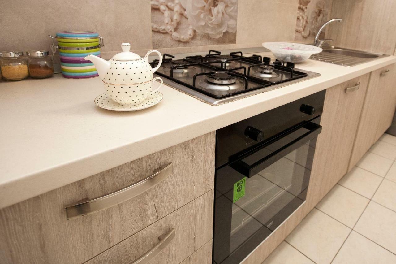 Apartment Maroma Split Bagian luar foto